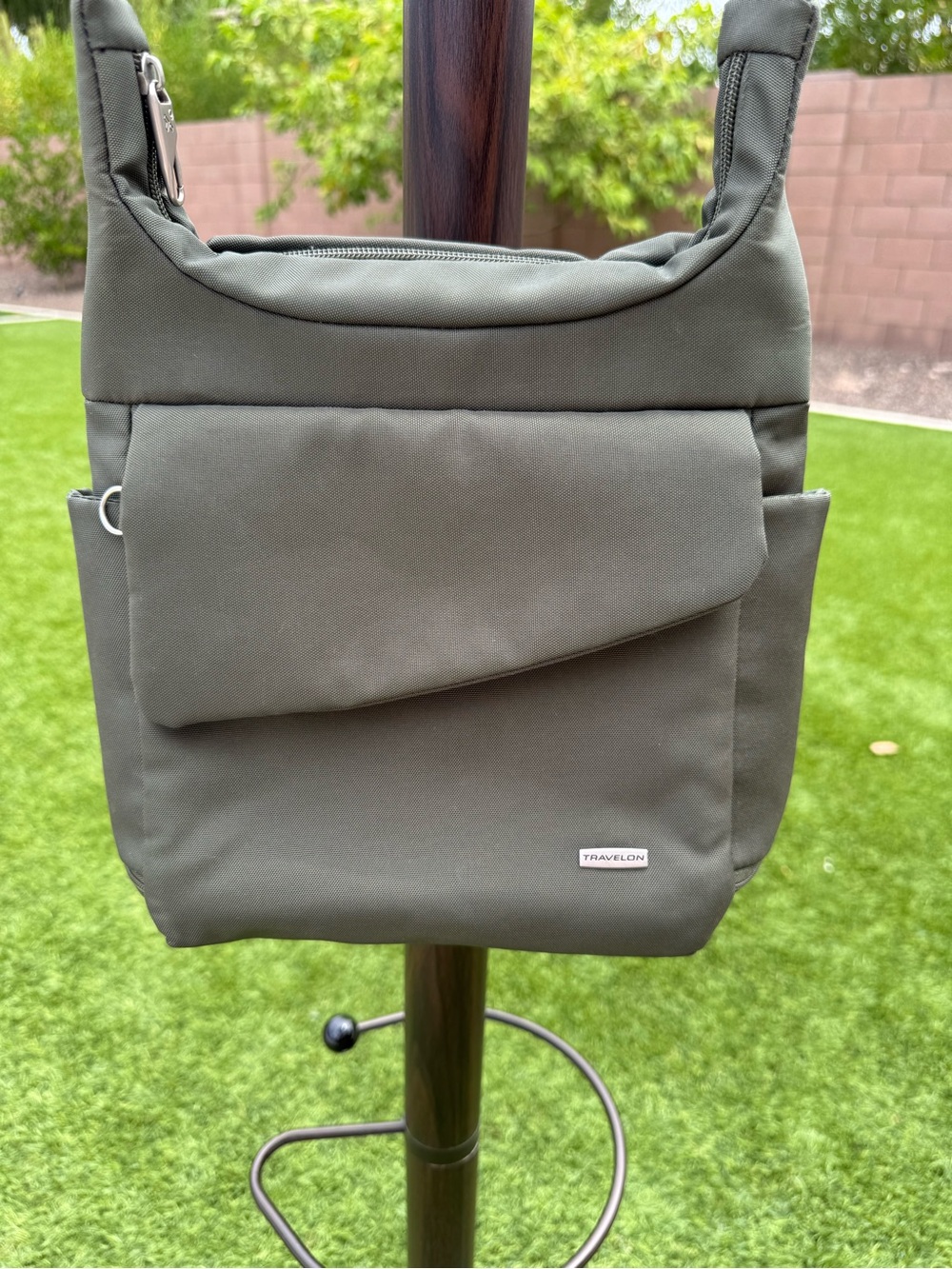 Travelon Anti-Theft Classic Messenger Bag Olive Green EUC ✨ - Picture 7 of 12